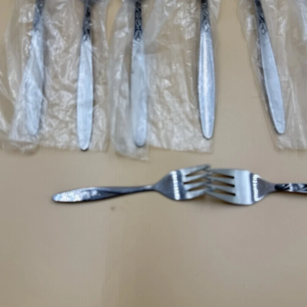 Lot of 9 Amefa Tulip Time‎ Stainless Flatware Holland Satin Handle Silverware